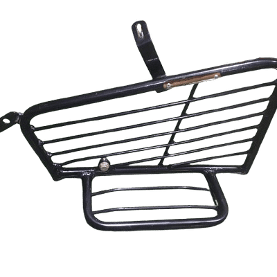 Suzuki Gixxer Full Saree Guard installed on motorcycle