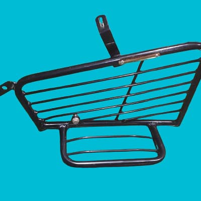 Suzuki Gixxer Full Saree Guard Universal – Durable metal rear wheel protection accessory for safety and style.