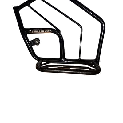 Hero Thriller 160R premium black Color ladies footrest Padani full saree guard with rust-proof durable design.